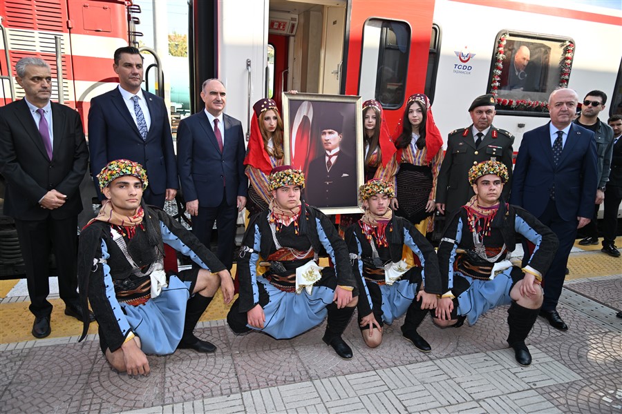 Gazi Mustafa Kemal Atatürk'ün Cumhuriyet'in İlanından Sonra Manisa’mızı Onurlandırışının 99. Yıl Dönümü Kutlandı 