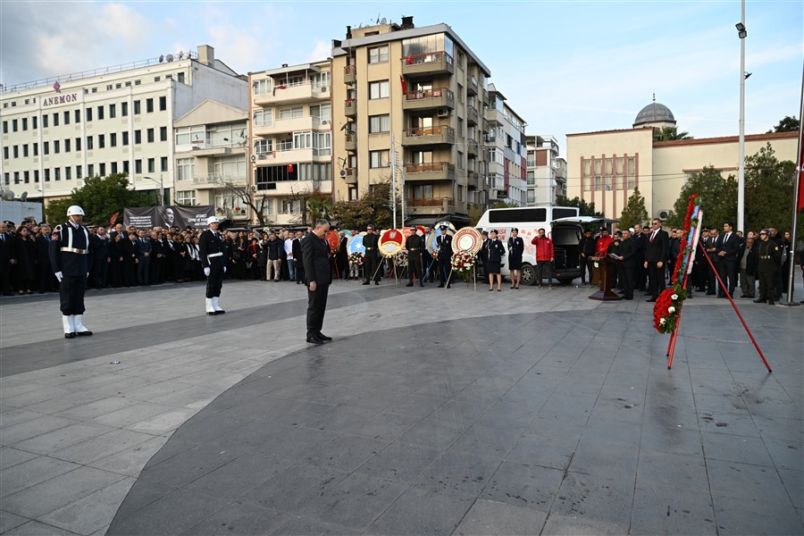 Cumhuriyetimizin Kurucusu Gazi Mustafa Kemal Atatürk'ü Saygı ve Minnetle Andık