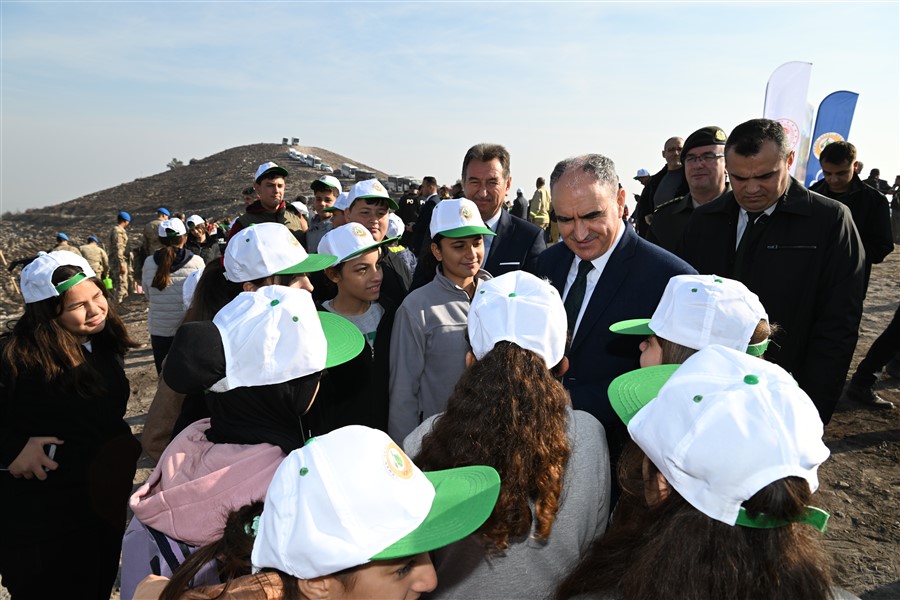 Manisa’da 31 Bin Fidan Toprakla Buluştu