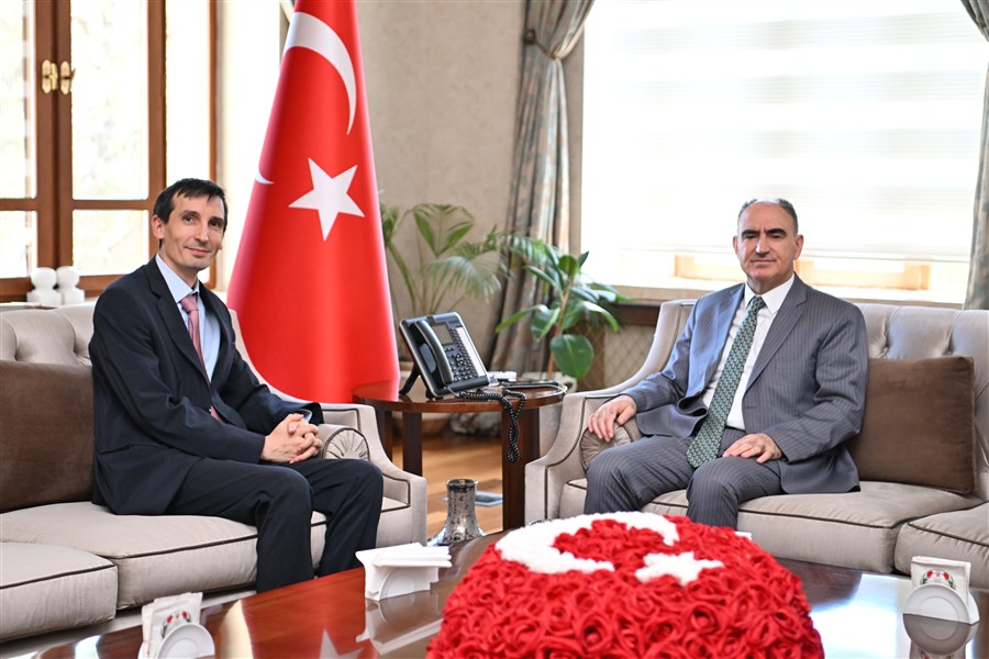 İtalya İzmir Konsolosu Daniele Bianchi, Valimiz Vahdettin Özkan'ı ziyaret etti